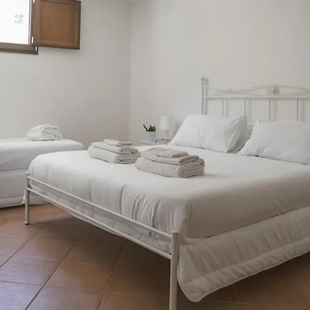 With 2 Bedrooms And Garden In Dorgali Apartman