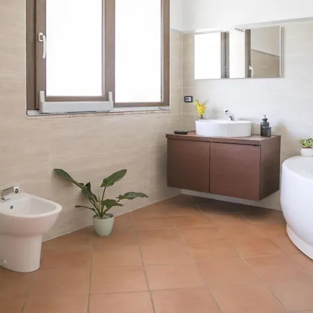 Apartman With 2 Bedrooms And Garden In Dorgali Cala Gonone